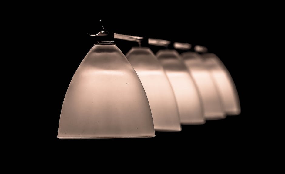 Lampy wewnętrzne – jakie są ich najpopularniejsze typy?