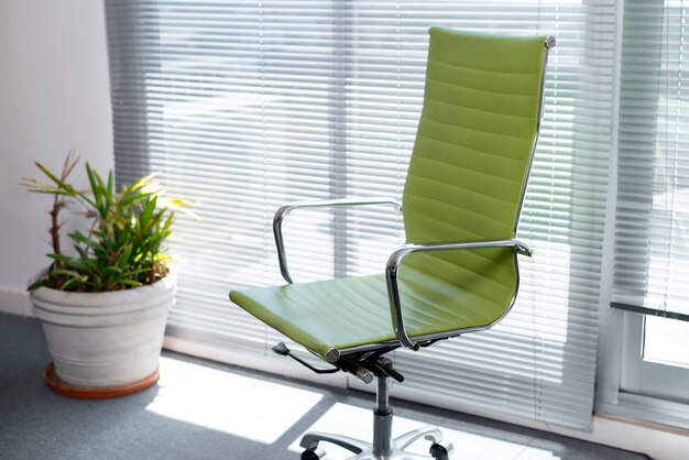 Jak wybrać dobre siedzisko do pracy? Sekrety ergonomii